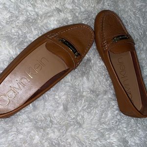 Calvin Klein Flats !